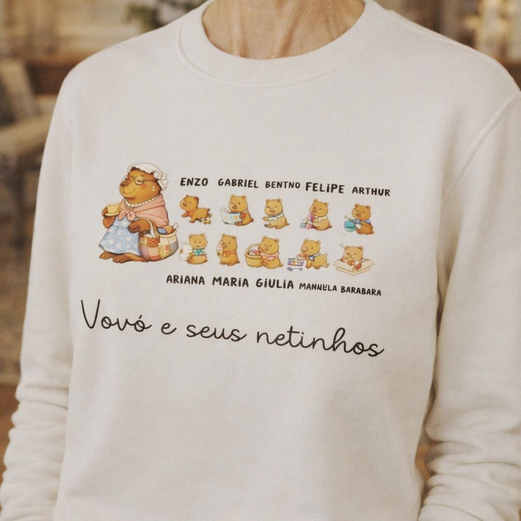 Vovó e seus netinhos - Capivara - Suéter