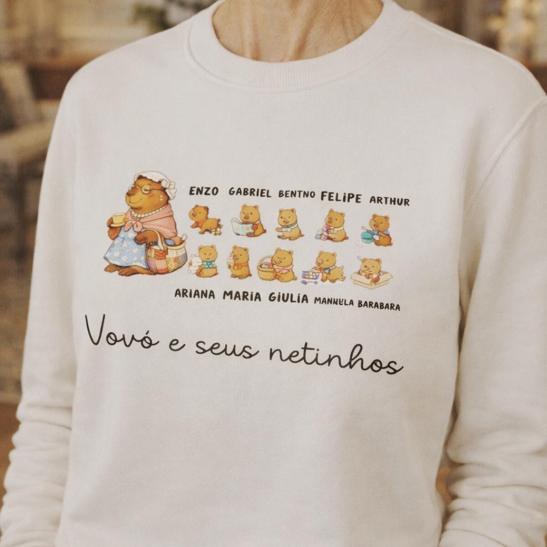 Vovó e seus netinhos - Capivara - Suéter